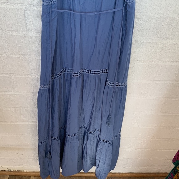 Motherhood Maternity Crochet Blue Maxi Dress size Medium - Picture 6 of 9